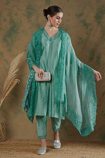 Women Bottle-Green Silk Embroidered kurta with pant & Embroidered Dupatta