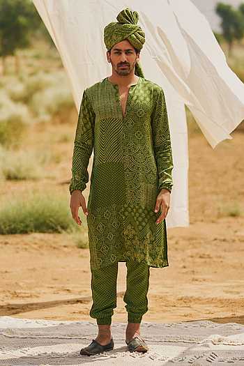 Green Bandhani Print Straight Fit Slip-on Trouser