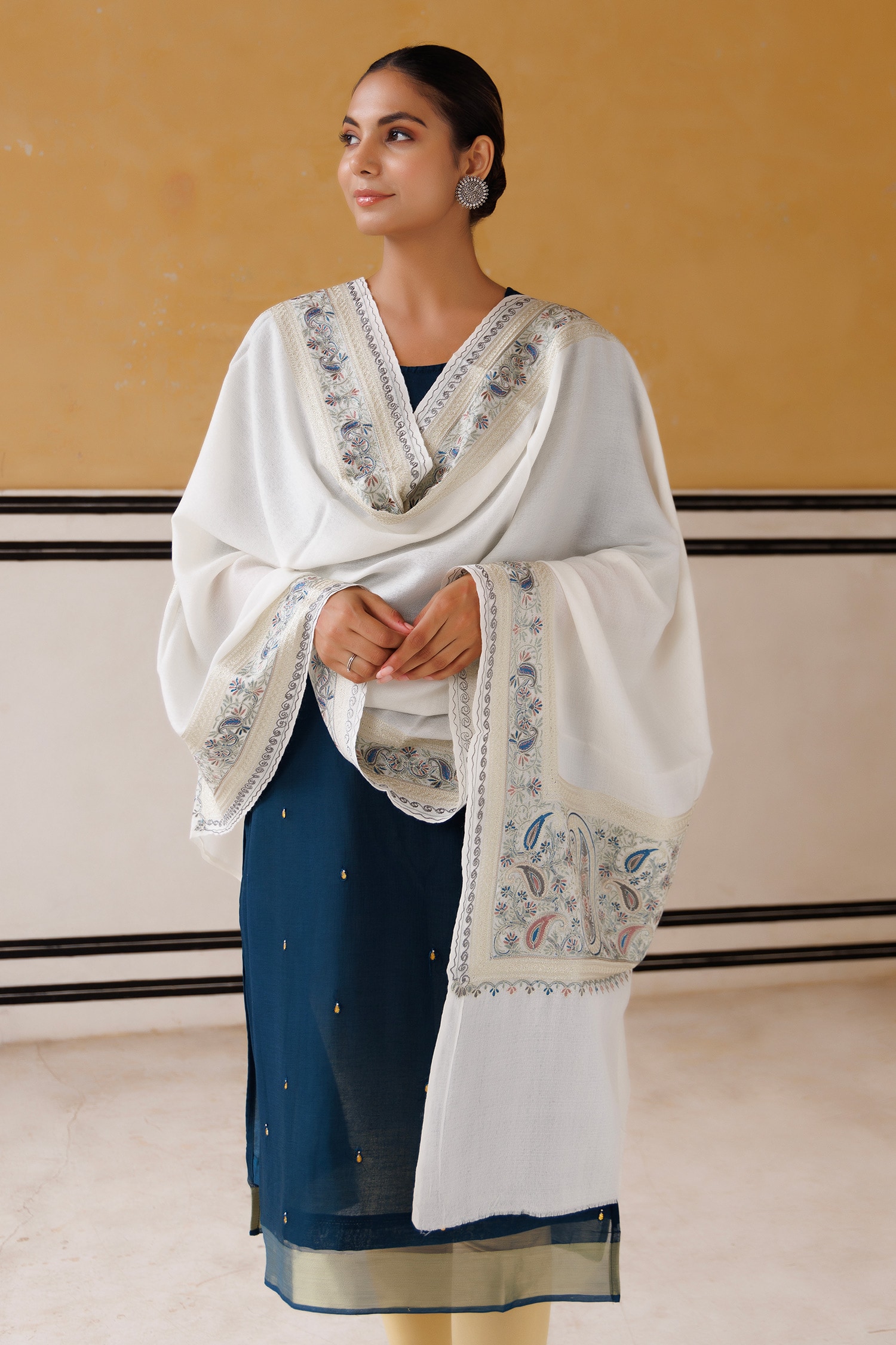 Buy White Floral Kashmiri Embroidered Shawl by Geroo Jaipur Online at
