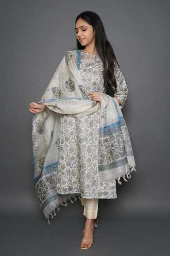 Women Cotton Green Floral Print Kurta Comfort Pant Dupatta main image 1