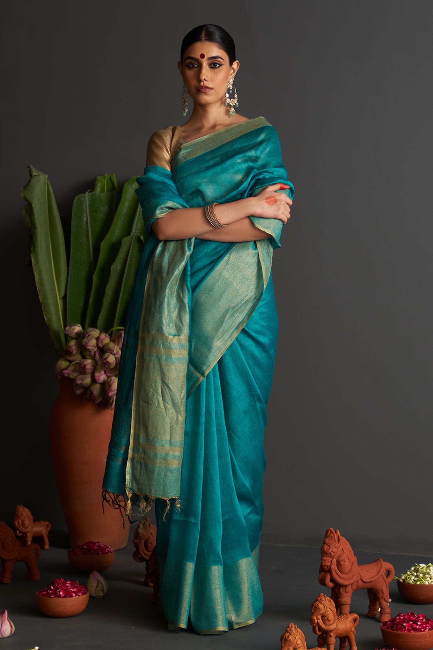 Buy Blue Silk Linen Woven Kashvi Striped Pallu Saree With Running