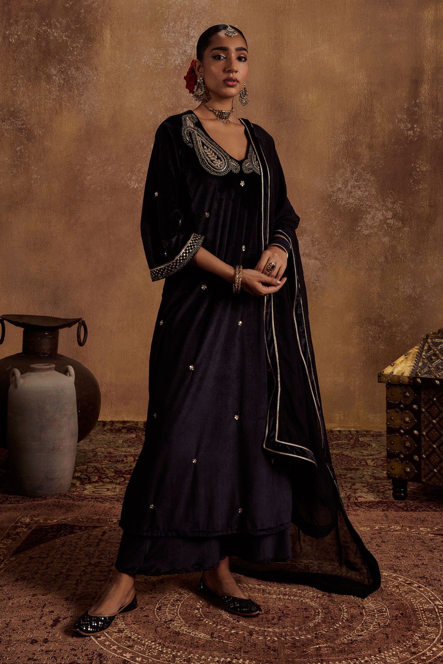 Roze - Black Kurta And Palazzo- Lycra Velvet Hand Embroidered Razia Set For  Women