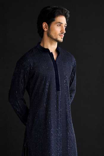 Men Dark Blue Geometric Sequin Embroidered Kurta main image 1