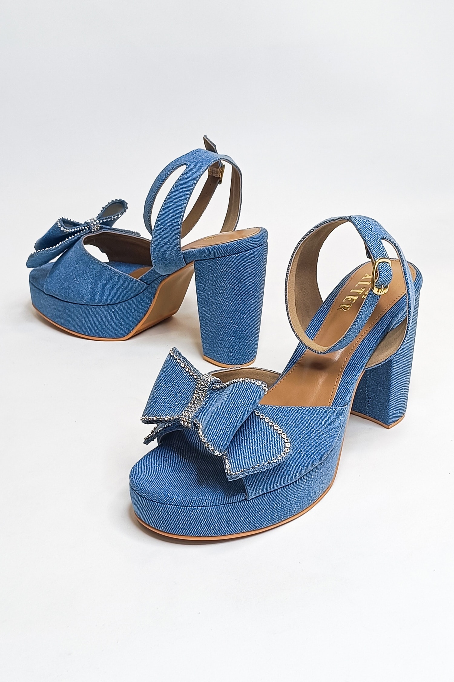 Women Ethnic Blue Sunflower Box Heels Shoes - KANVAS - 3146811