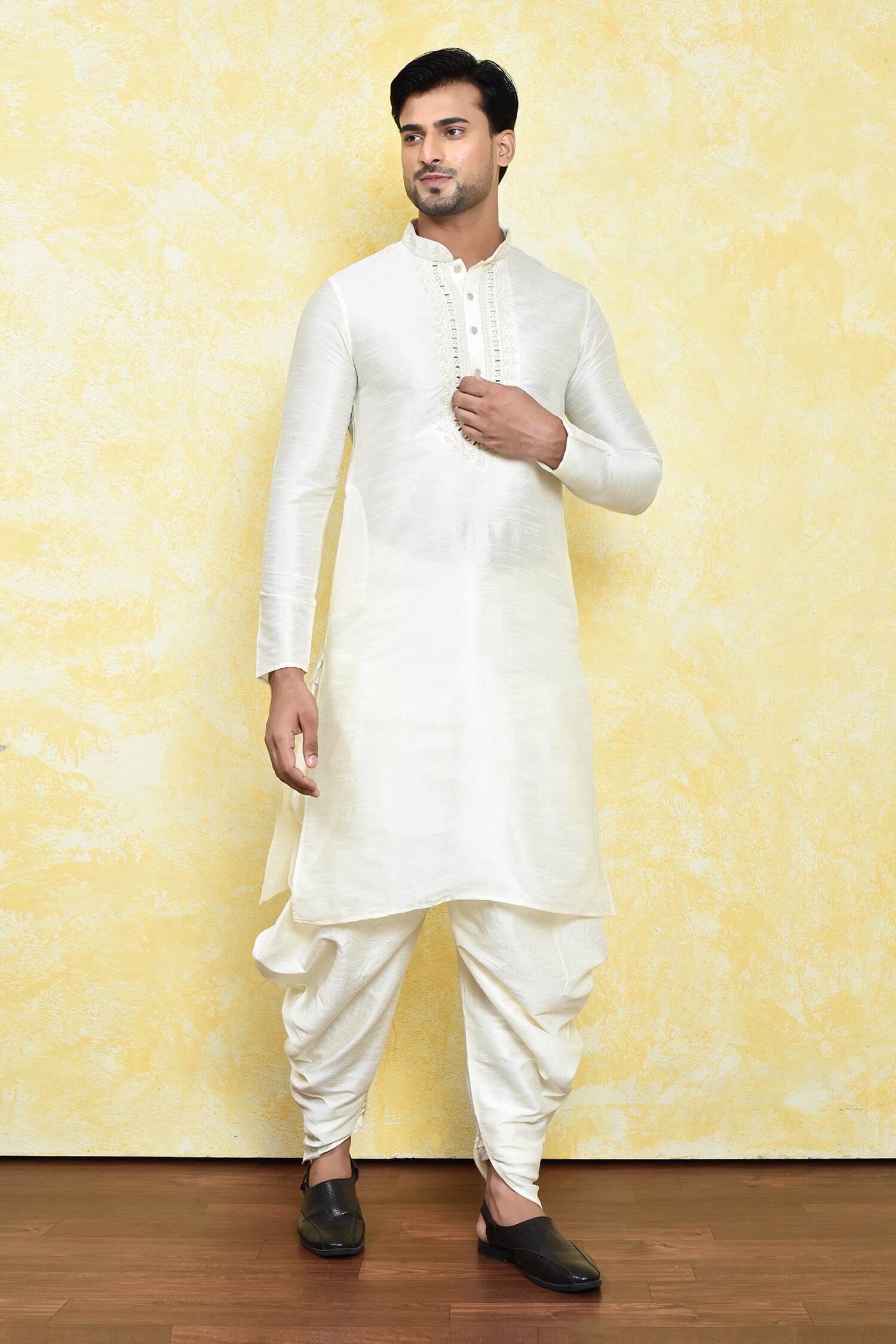 Vintage Embroidered Yoke Kurta Set 