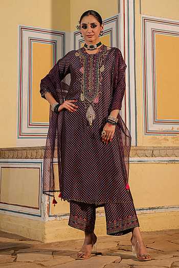 Niti: Linear Blue and Beige Long Kimono - Blue