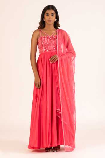 GOWN 57