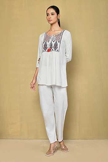 Blue Solid Cotton Short Tunic With Thread & Mirror Work