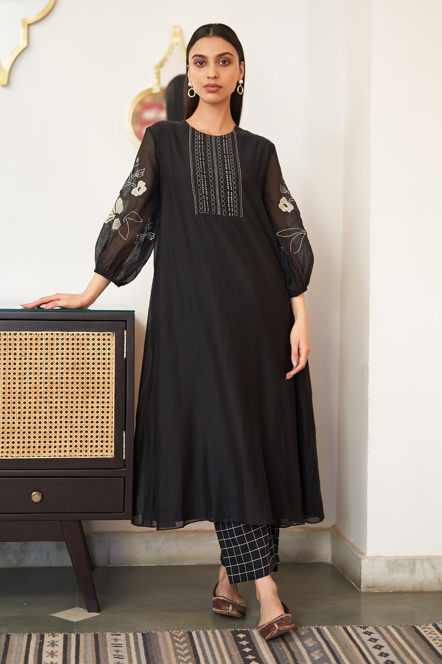 Buy Black Muslin Cotton Embroidery Floral Thread Yoke Kurta And Pant ...