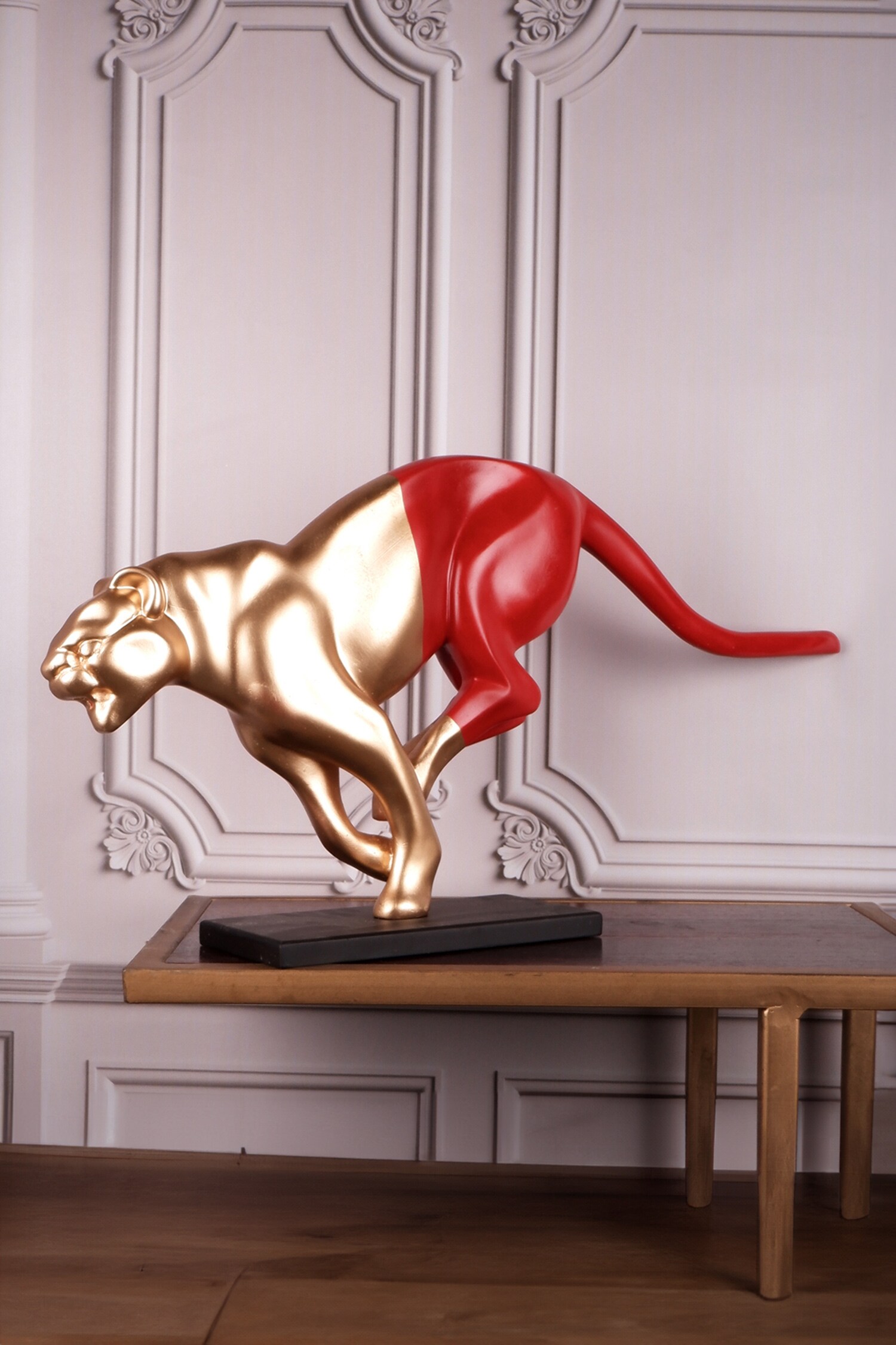 THE WHITE INK DECOR Red Poly Resin Panther Figurine Carved Table Decor