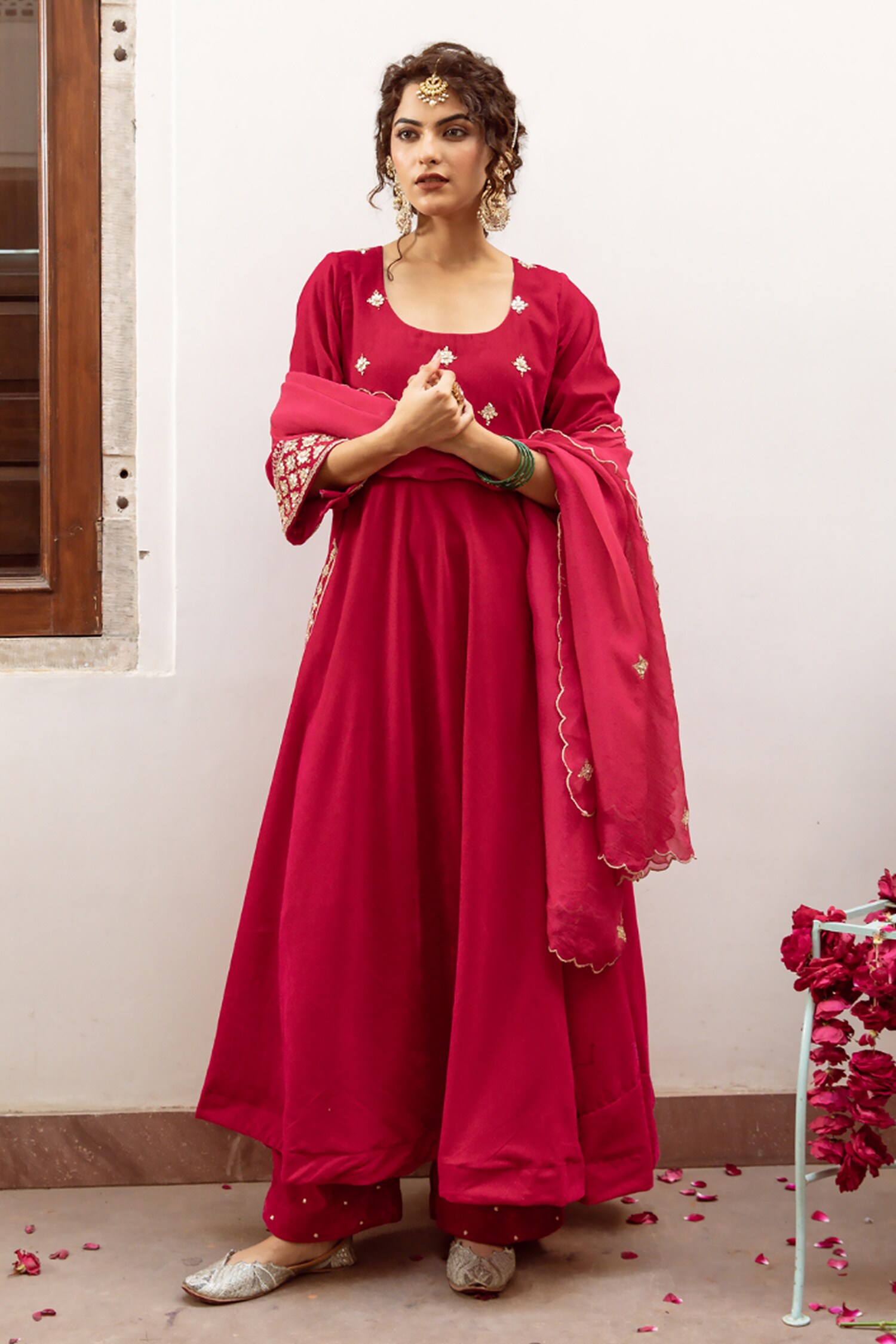 Buy Red Anarkali And Pant Velvet Hand Embroidered Zeya Gulabi Set For