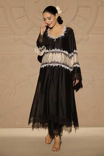 layered long chander kurta with separate inner - ebony warmth & rustic rings