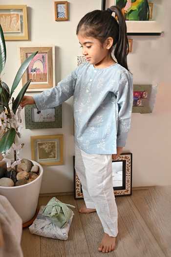 Pre Order: Spring Flowers Printed Attached Flap Colour Block Kurta With Pyjama main image 0