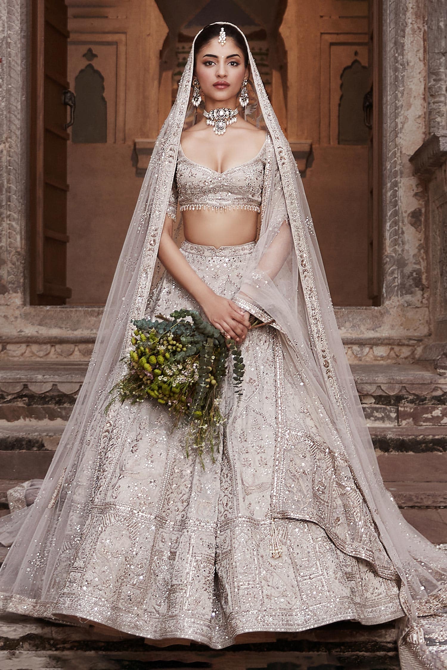 MustHave: Intense Bridal Veil Shots For Your Wedding Album | Pakistani  bridal dresses, Asian wedding dress, Desi wedding dresses