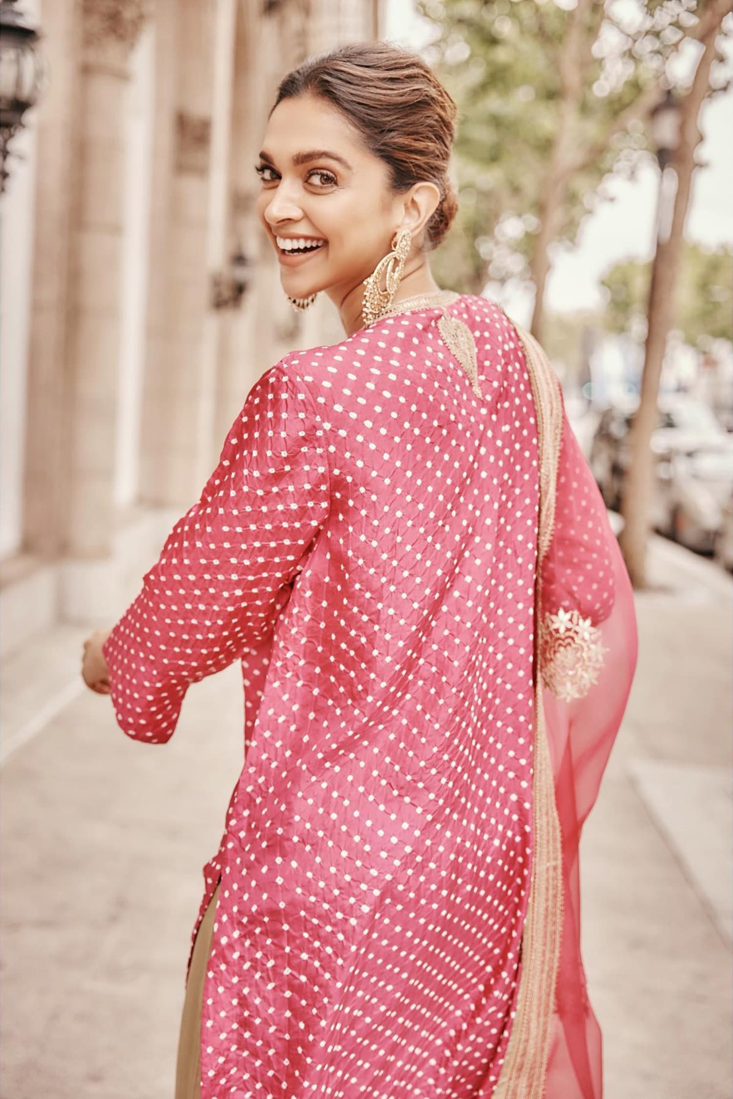 Buy Pink Bandhani Tie Mahi Zardozi Embroidered Yoke Kurta With 