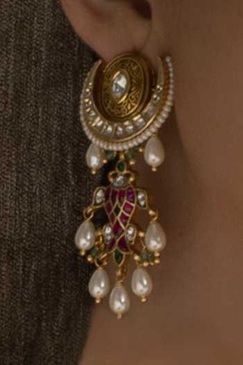 Moon Shape Rani Pink Fitting Stones for Aari Work, Silk Thread Bangles & Jewellery Making | Crescent Kundan Stones Gold Finish | Pack of 20g & 50g – Kavitha Enterprises