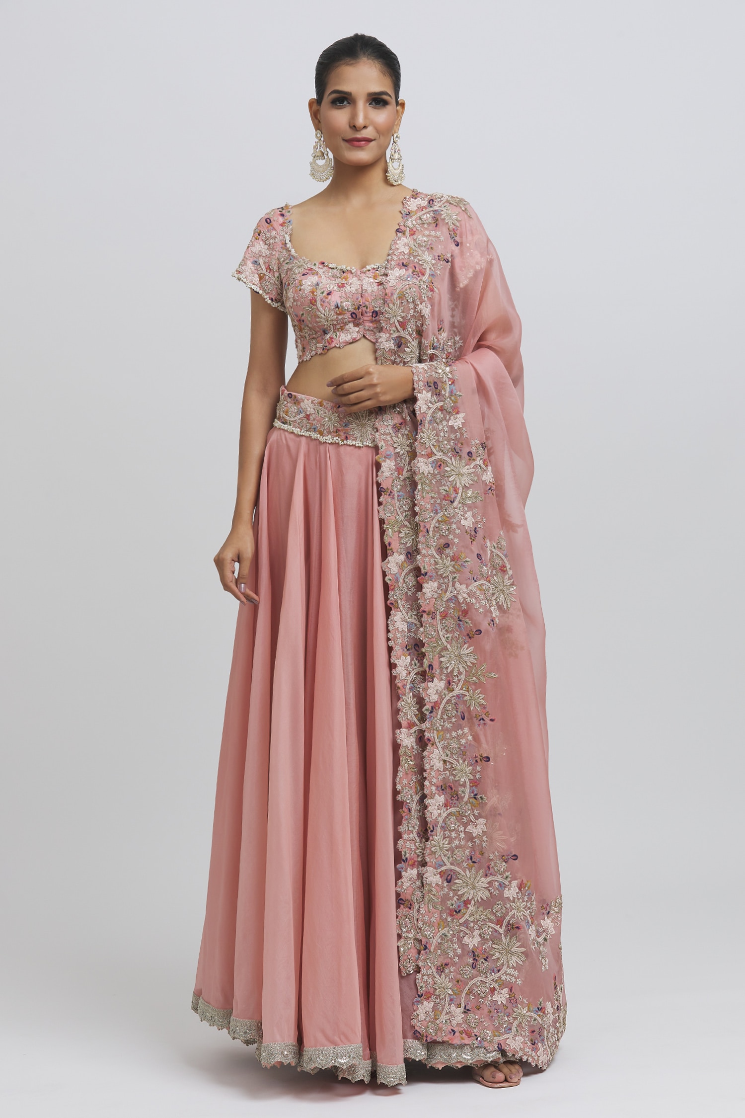 Anamika Khanna - India 🇮🇳 | Bridal lehenga blouse design, Blouse design  models, Indian bridal outfits
