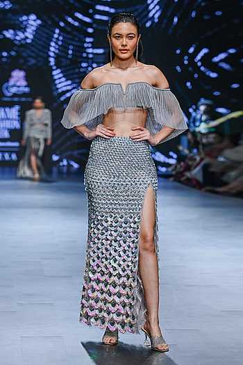 Yessina Whip Stitch Top
