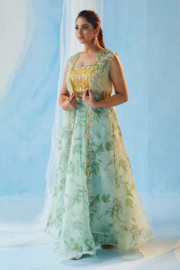 Bottle Green Cape With Skirt In Crinkle Georgette And Organza main image 1