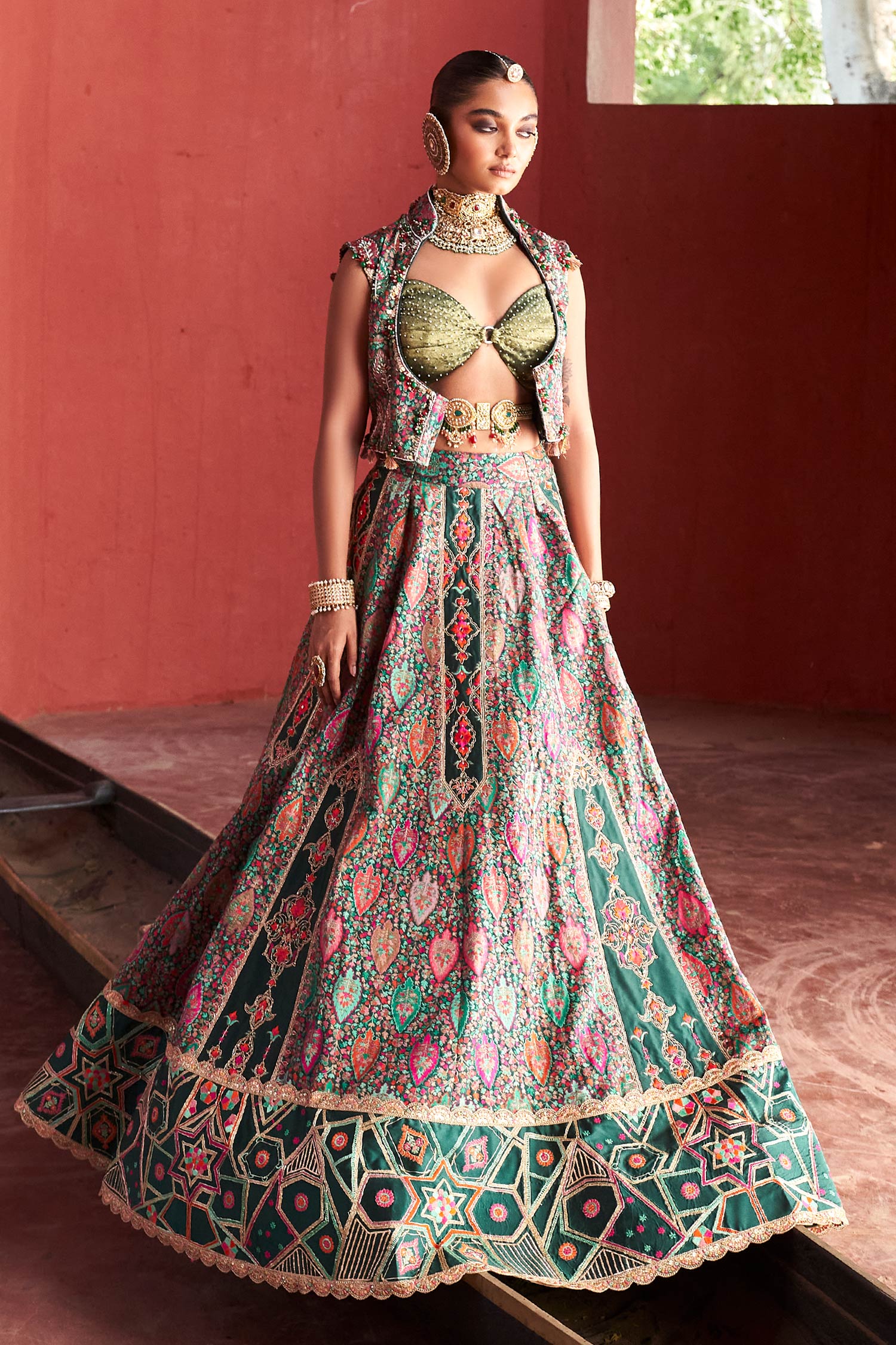 Buy Green Lehenga Jamawar Silk Embroidered Resham Geometric Pattern Set