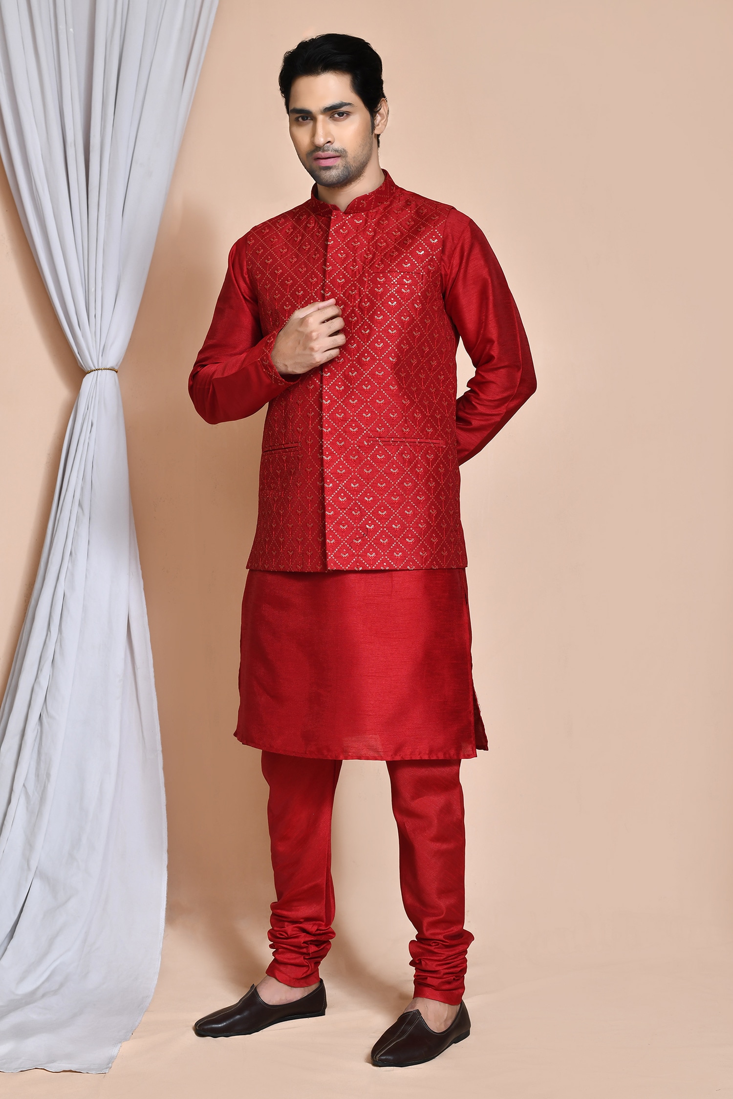 Bud Bloom Resham Embroidered Bundi Set 