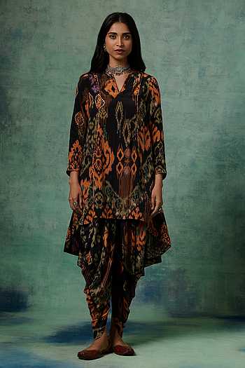 Black Abstract Printed Kurta With Sequins