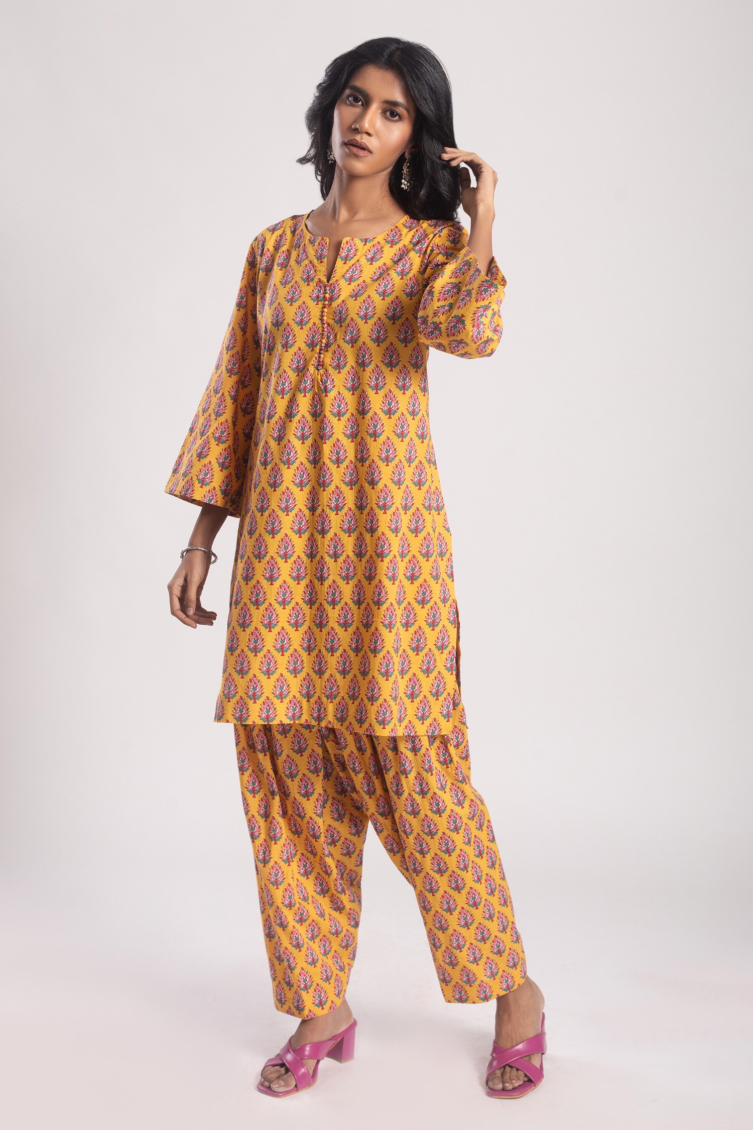 Buy Yellow Cotton Printed Flower Notched Vama Kurta And Salwar Set For ...
