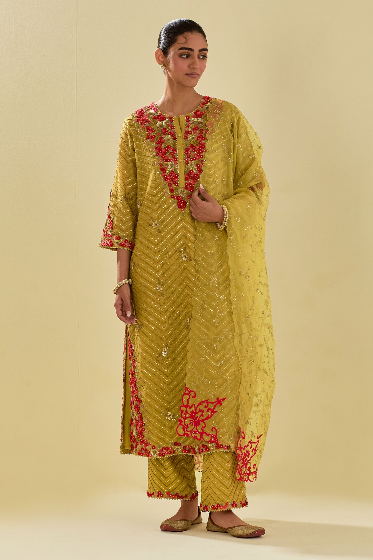 Buy Yellow Dupatta Silk Chevron Applique Embellished Kurta Pant Set For ...