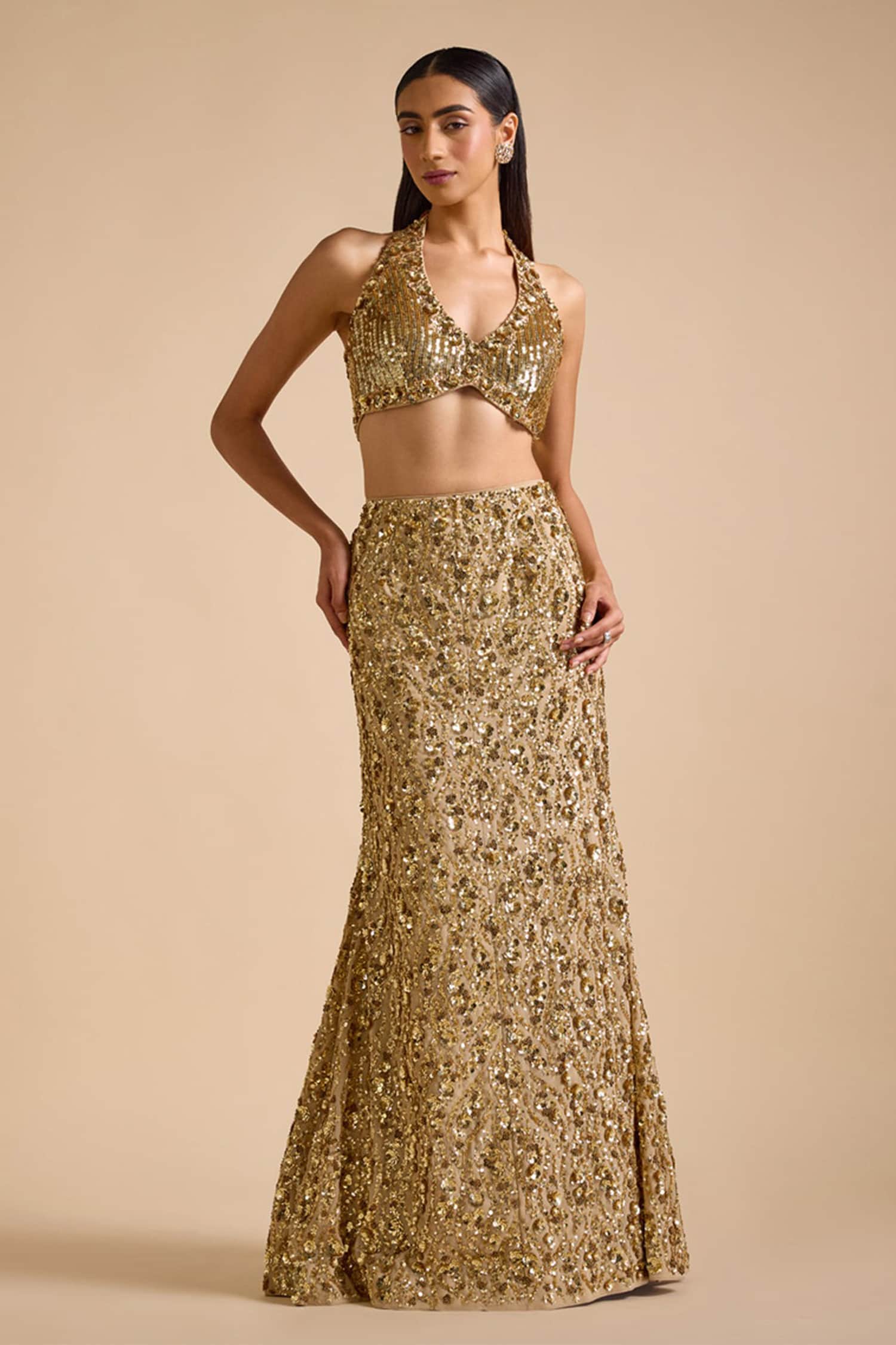 Epic Runway Moment: Tamannaah Bhatias Mermaid Gown To Floral Lehenga Spectacle! - kfa408n