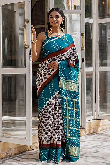 Gharchola Pallu Floral Saree With Unstitched Blouse Piece