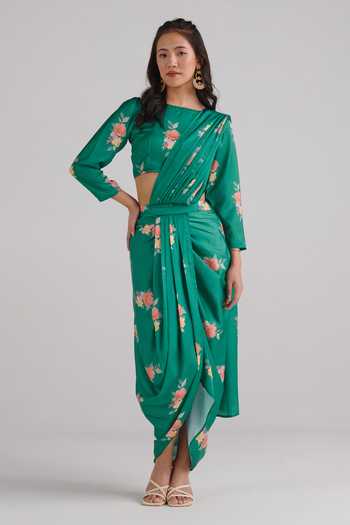 knee length dresses for ladies Perfect Lungi Draped Dress with jacket for Haldi – RK Kurtis