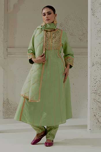 Embroidered Silk Blend Kurta With Salwar