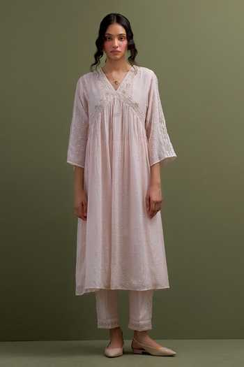 Women Lavender Chanderi Sequined Embroidered Kurta with pant & Floral Printed Dupatta