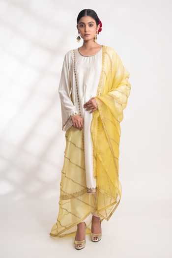 Mrigesha Dupatta main image 1