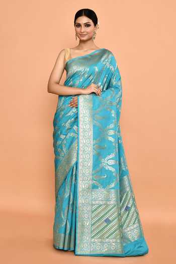 Blue Embellished Silk Blend Saree With Unstitched Blouse Piece