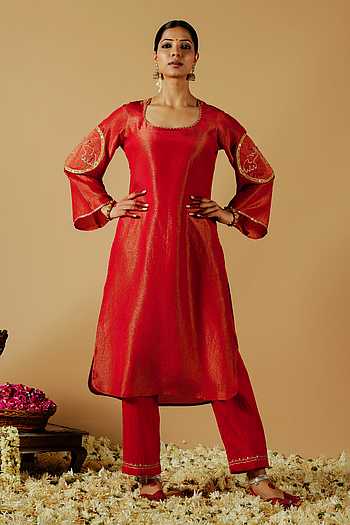 Embroidered Straight Kurta With Pant