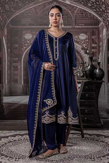 Kirandori Embroidered Navy Blue Kurta Set