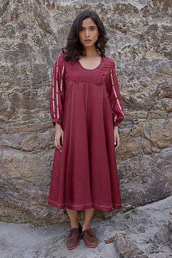 princess polly baby blue dress Elise Cap Sleeve Midi Dress in Maroon  OUTCAST