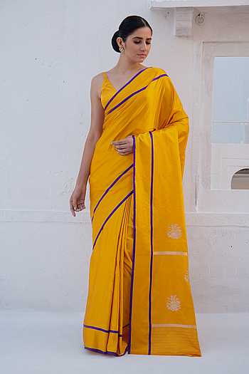 Yellow Floral Butti Pattern Handloom Saree