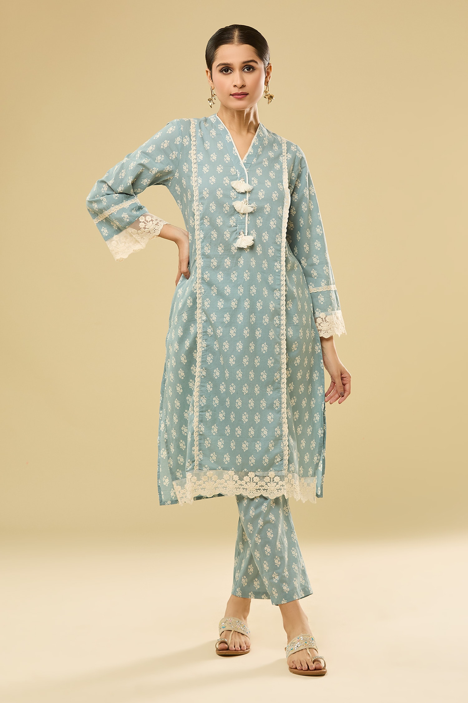 Floral Printed Kurta Set With Pant 