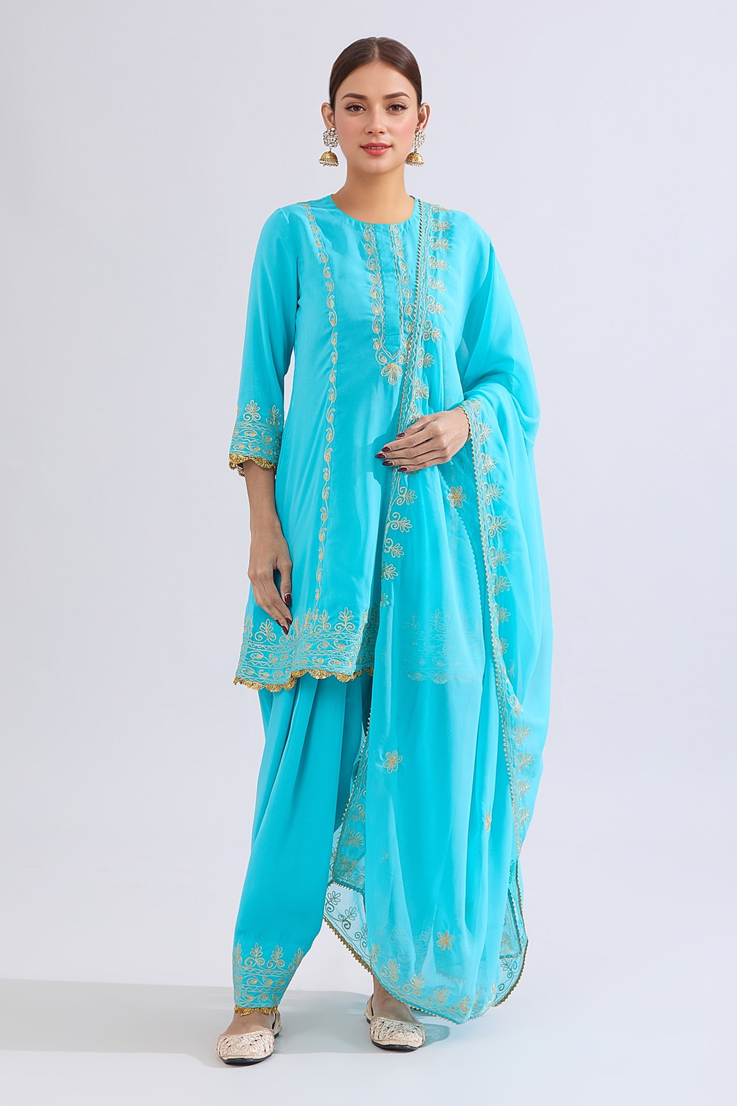 Dori Embroidered Kurta Set 