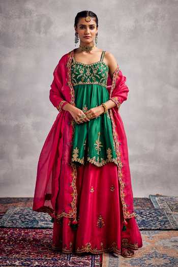 Buy Green Organza Sequins, Embroidery Amazon Kurta Set With Sharara For  Women by Aman Takyar Online at Aza Fashions.