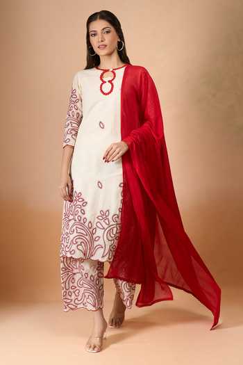 Off White Embroidered Kurta Set With Dupatta 