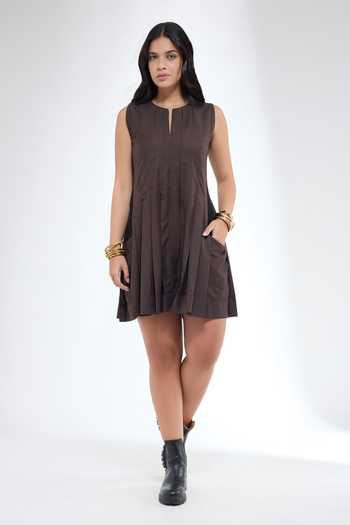 Buy Brown Cotton Round Neck Pleated Sleeveless Tennis Dress For Women by  Krati Jain Online at Aza Fashions.