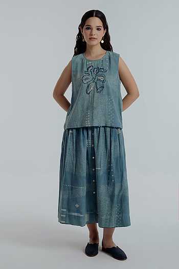Indigo Sky Floral Pattern Top With Skirt