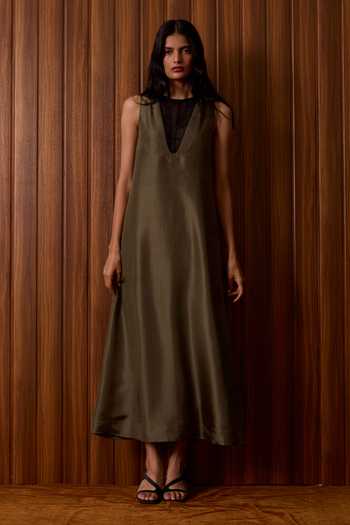 Buy Olive Green Silk, Chanderi V-neck Velyra Dress For Women by The Summer House Online at Aza Fashions. Buy Olive Green Silk, Chanderi V-neck Velyra Dress For Women by The Summer House Online at Aza Fashions.