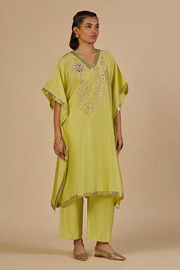 Embroidered Kaftan With Mirror Work