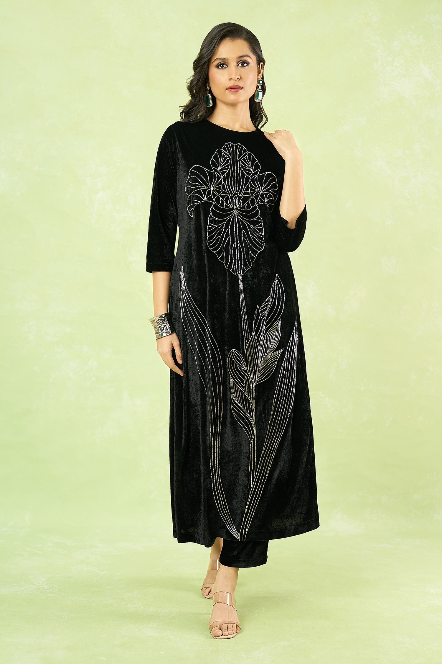 Velvet Floral Hand Embroidered Kurta & Pant Set 
