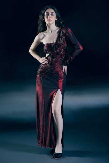 Shop Red designer Saree Gowns for Women Online | Aza Fashions