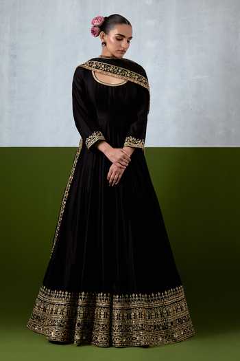 black dress with golden dupatta Tropical Print Summer Dress